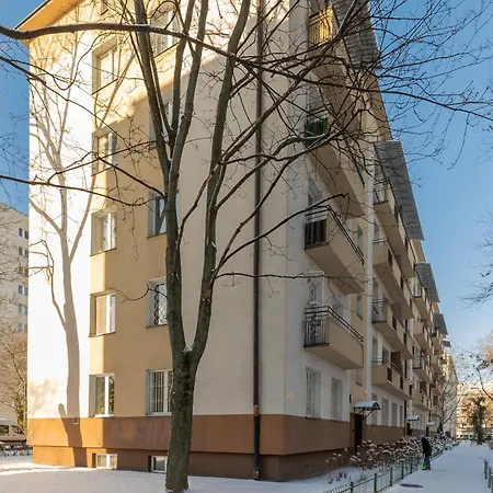 Bright And Quiet Studio With Balcony In The Center Of By Renters 华沙